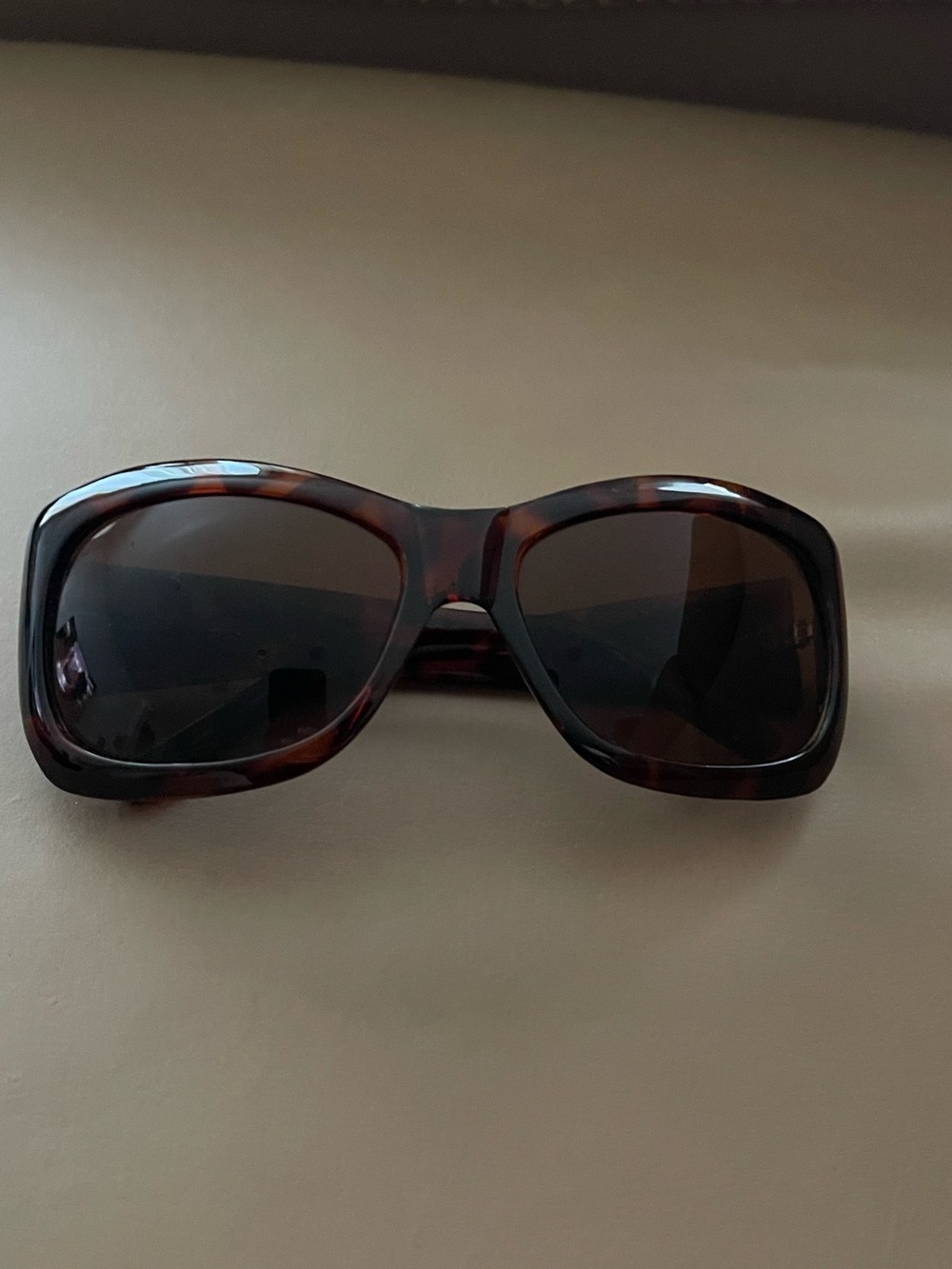 Tortoiseshell Oversized Women's Sunglasses - Brown Lenses